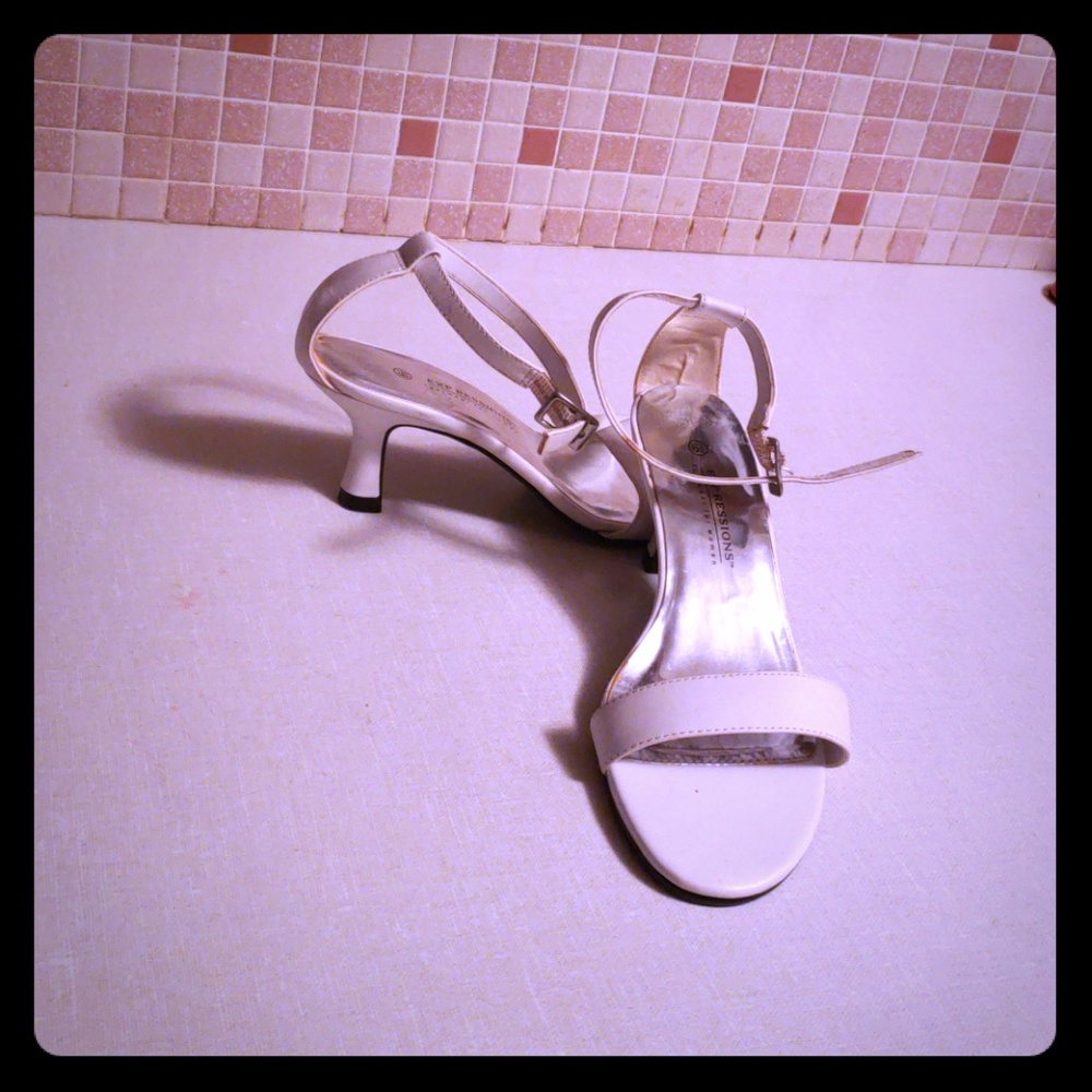 Pumps - Picture 1 of 1
